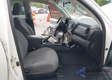 2016 Toyota Tacoma Sr z USA, uszkodzony, nr VIN 5TFAX5GN6GX055603